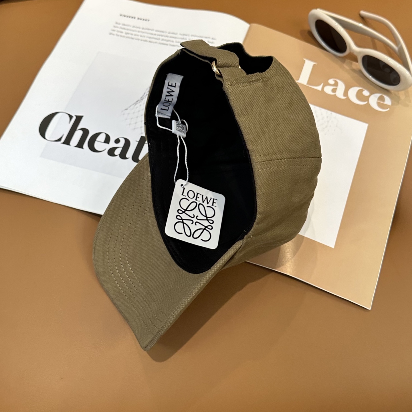 Loewe hat