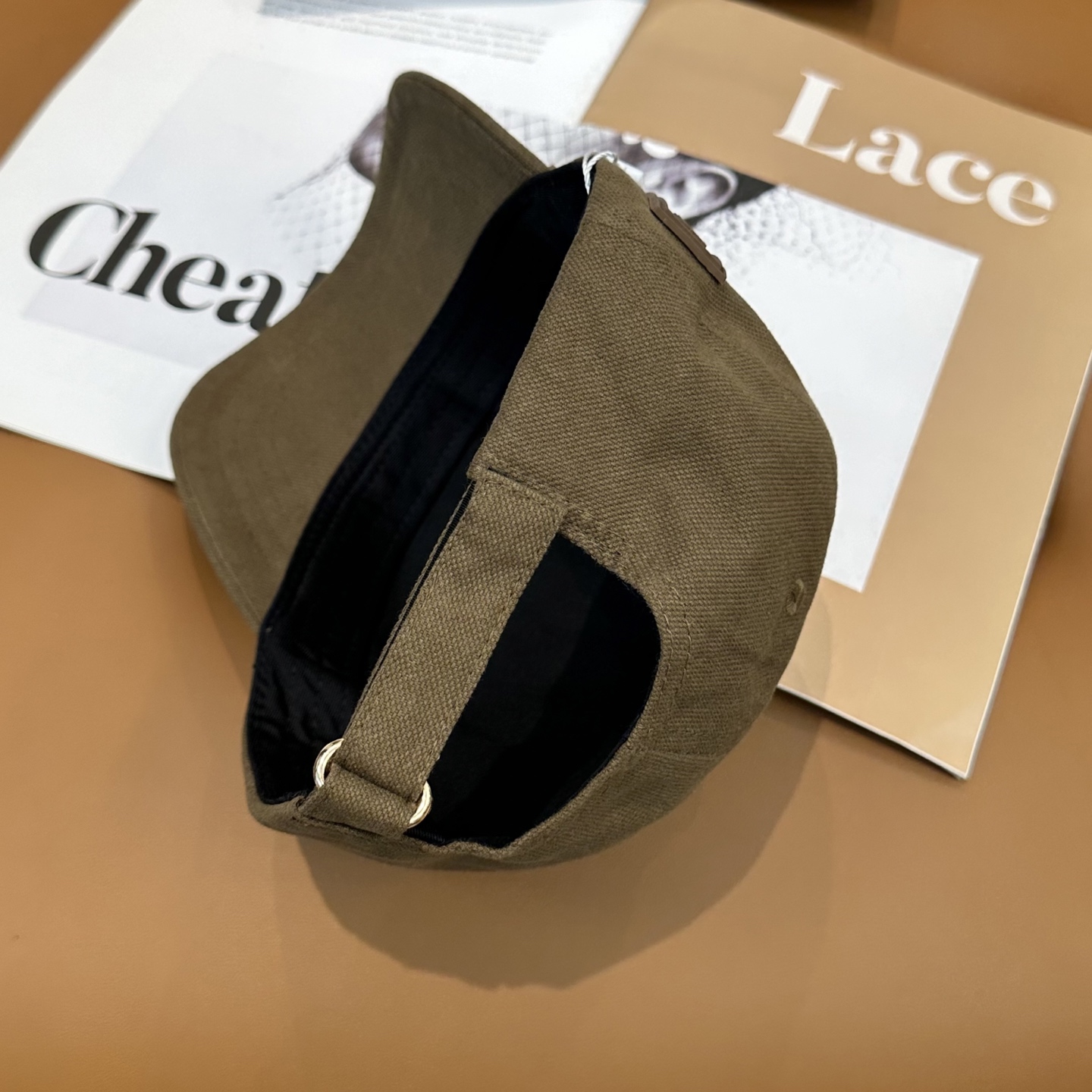 Loewe hat