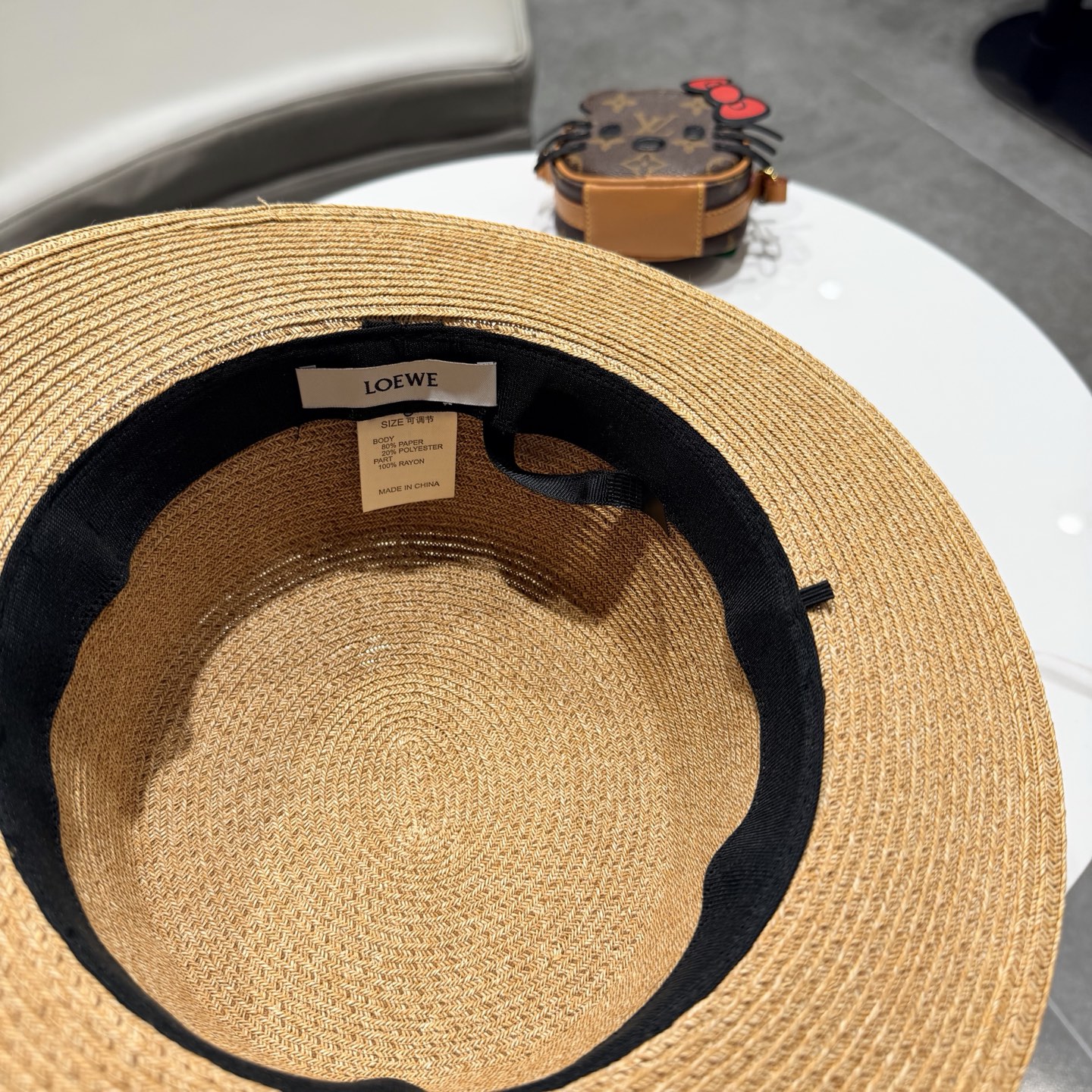 Loewe hat