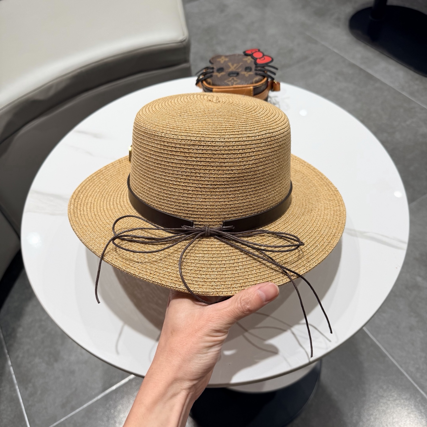 Loewe hat