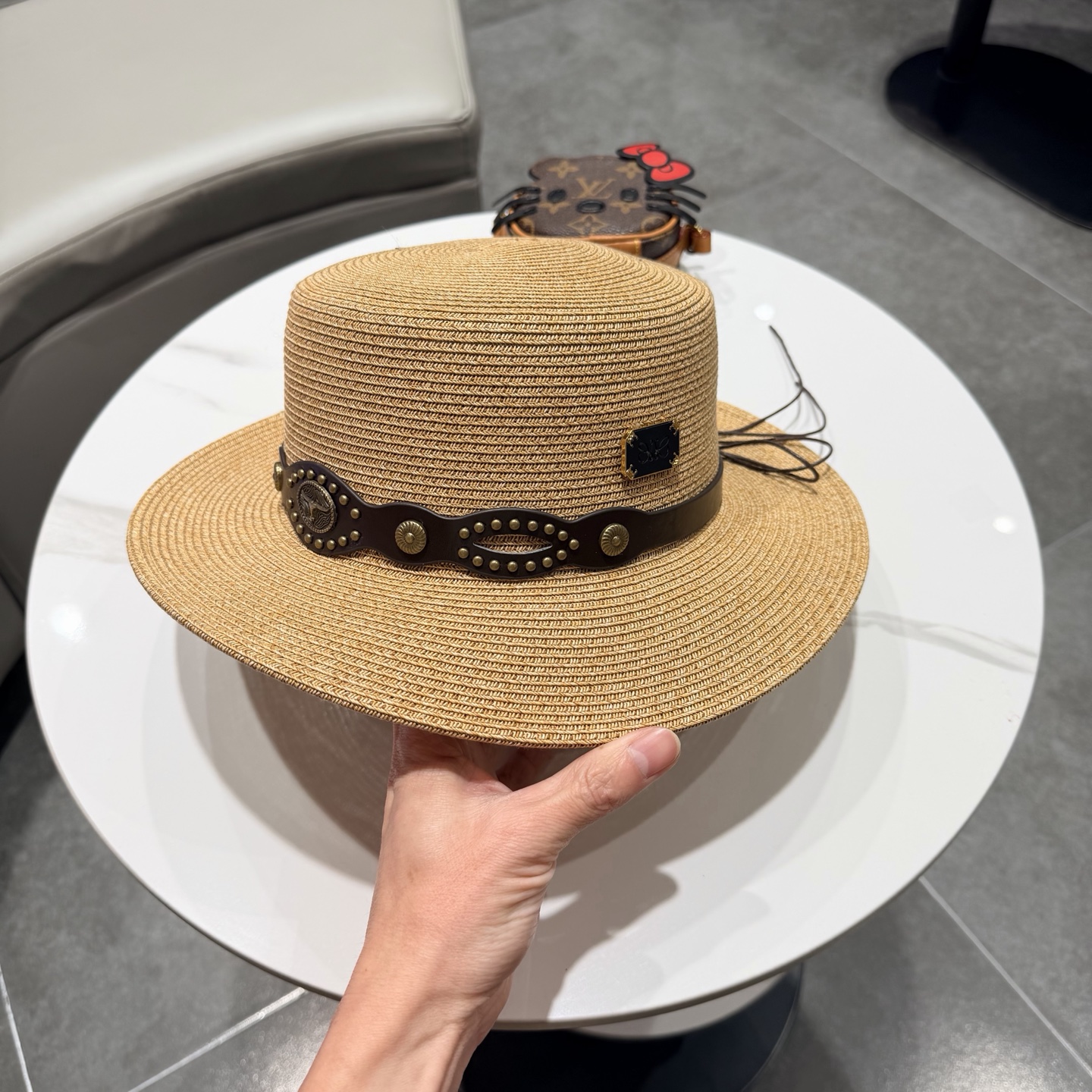 Loewe hat