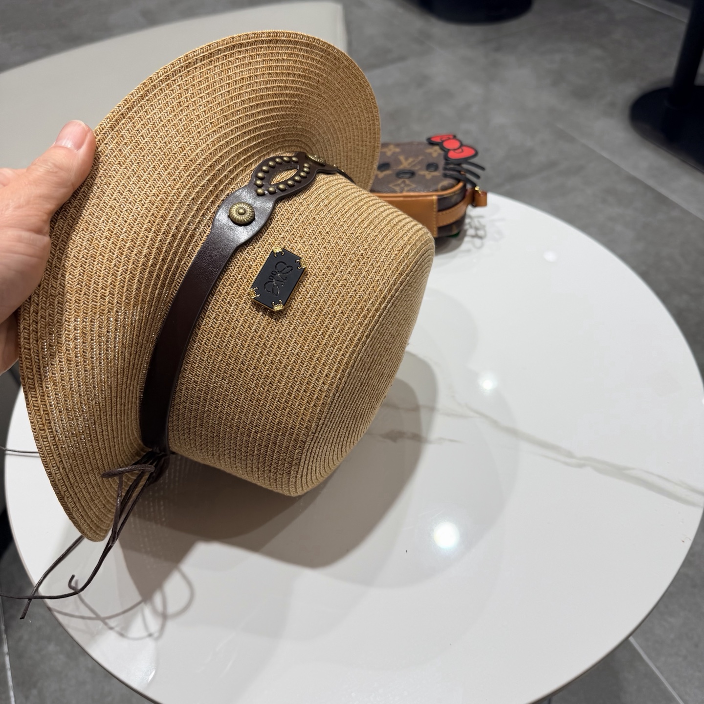 Loewe hat