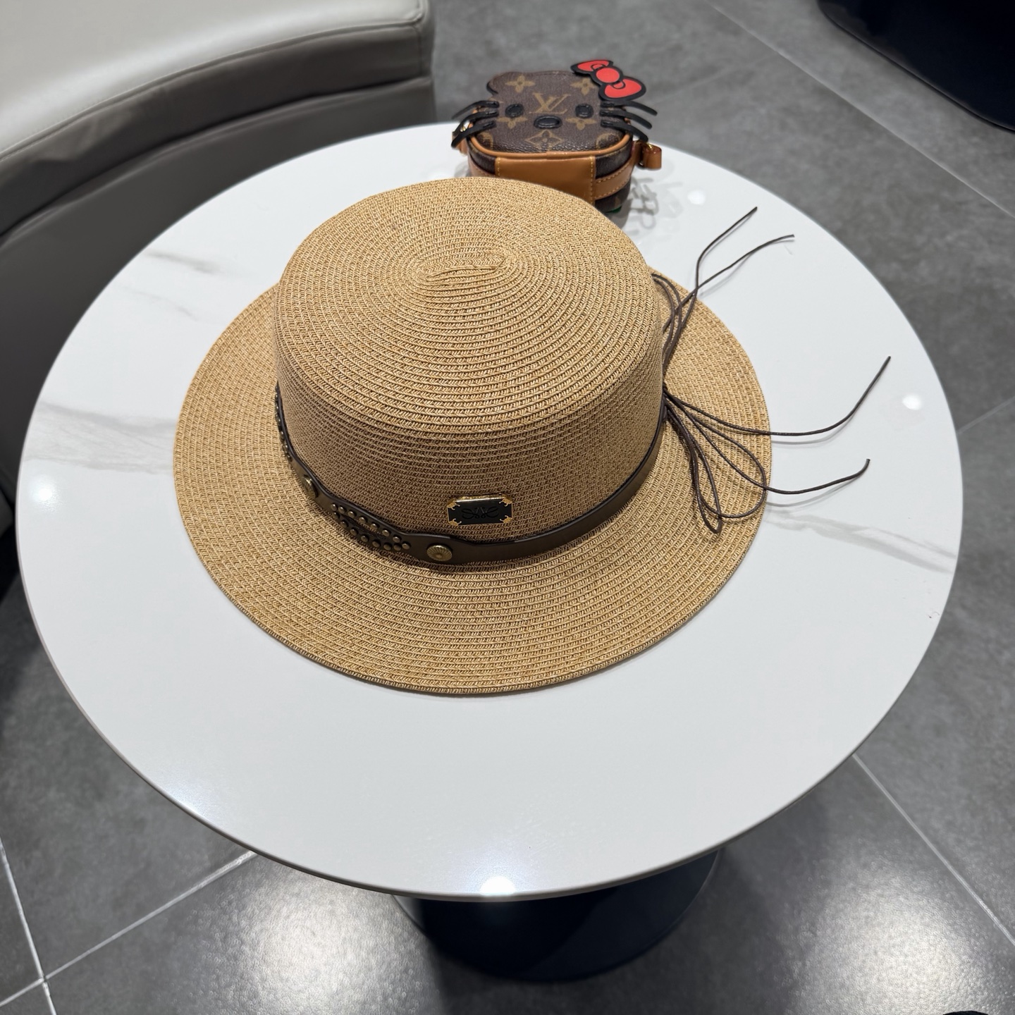 Loewe hat