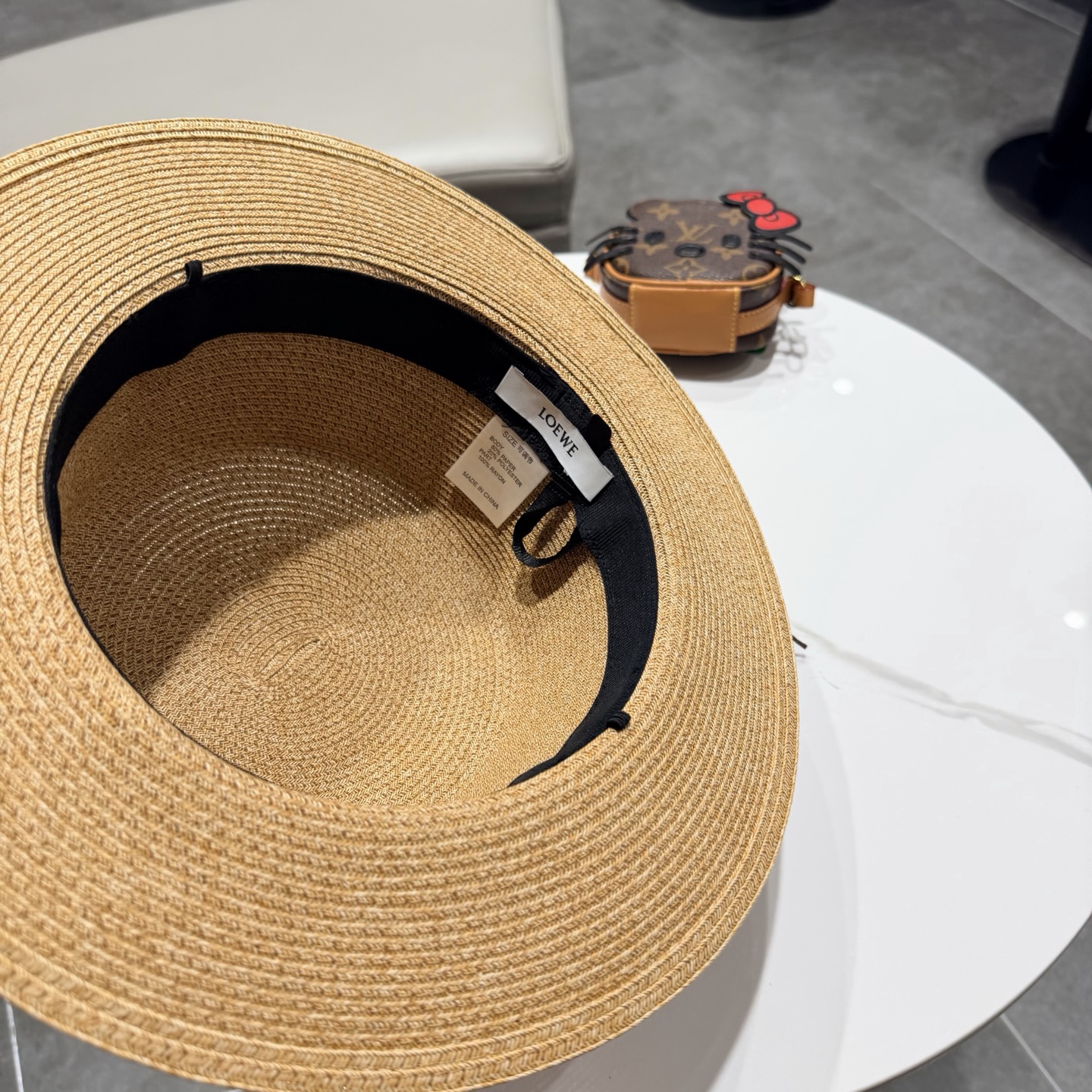 Loewe hat