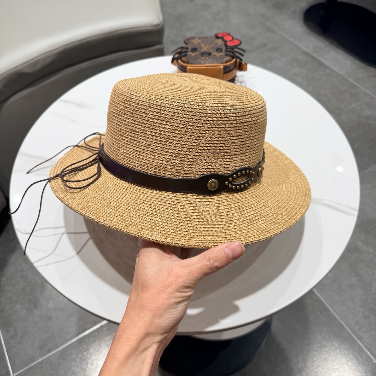 Loewe hat