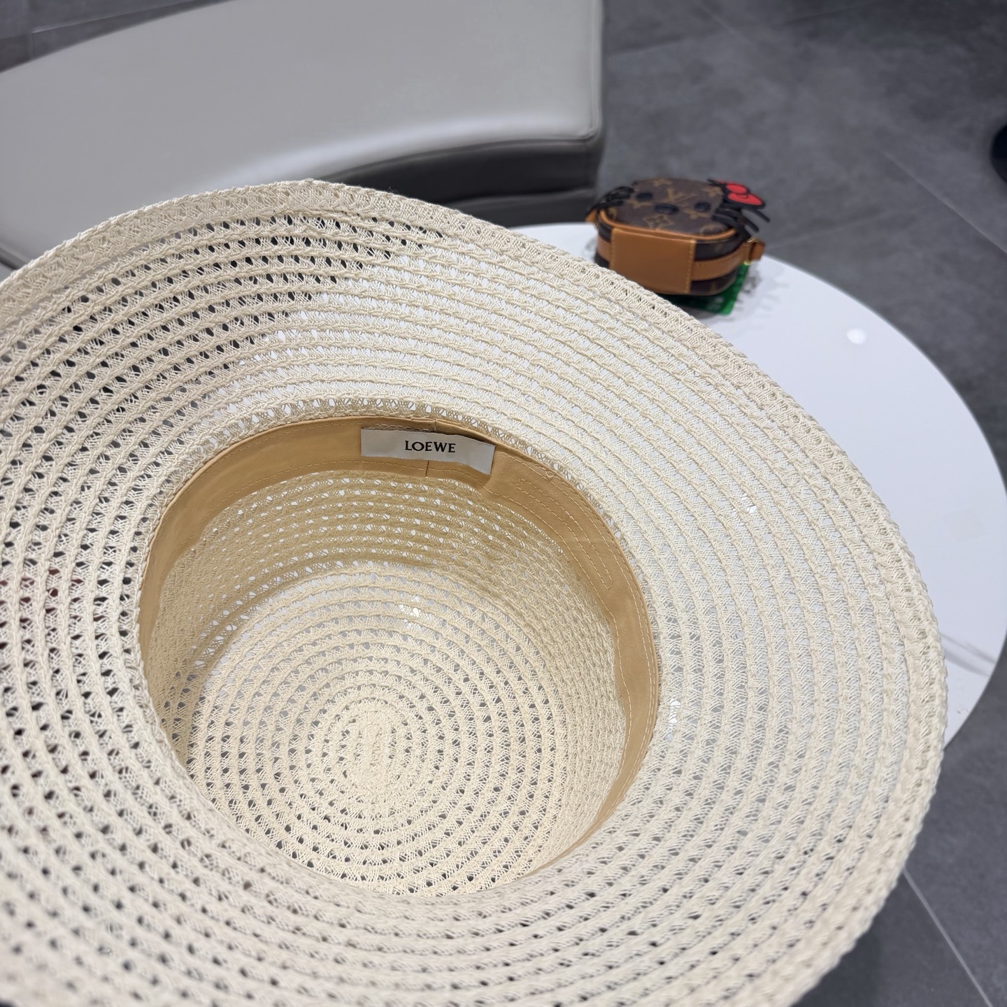 Loewe hat