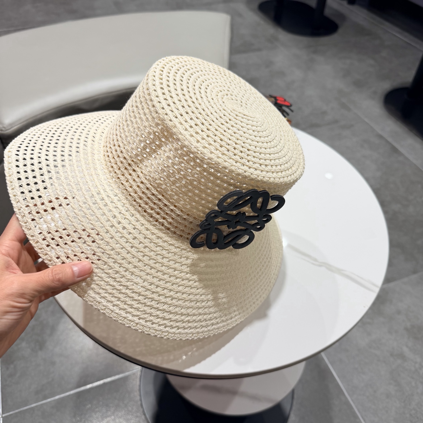 Loewe hat