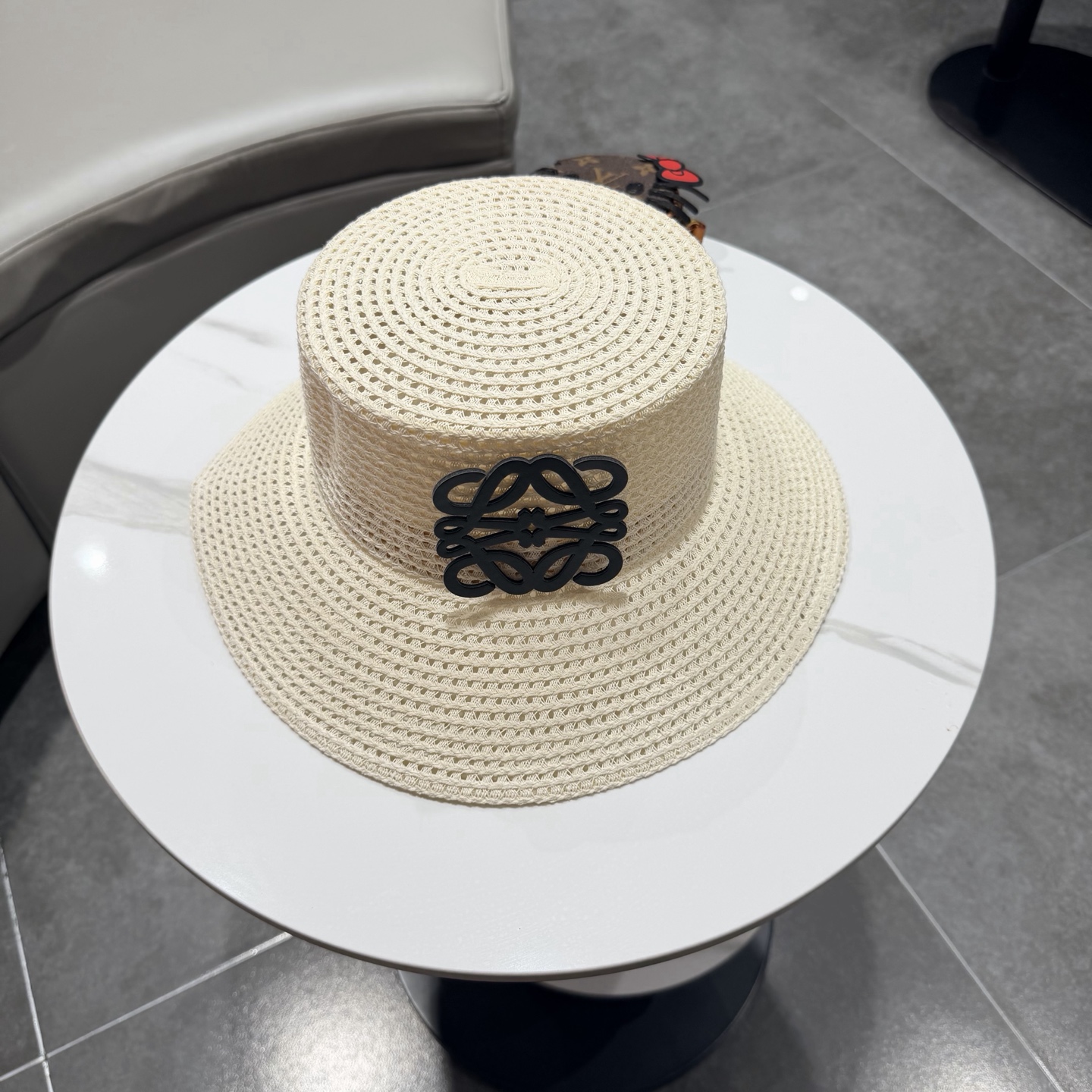 Loewe hat