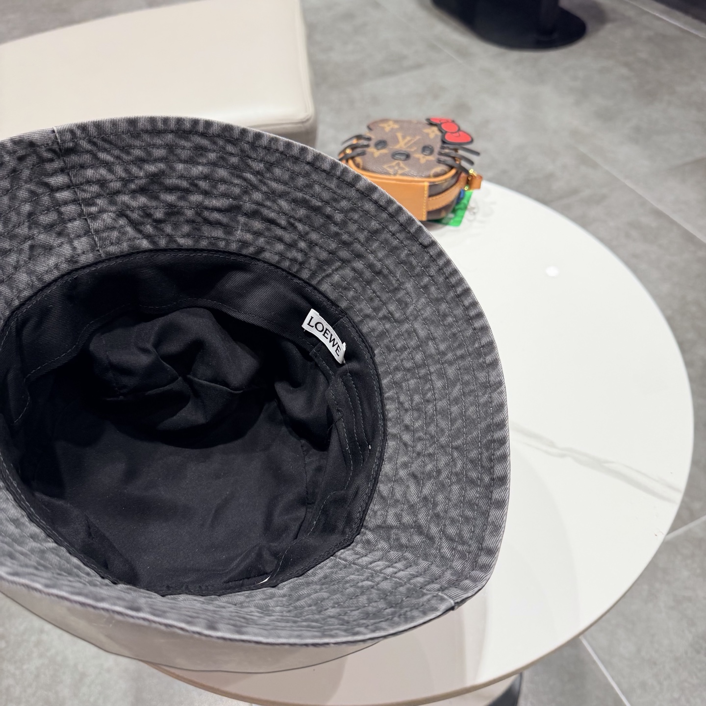 Loewe hat