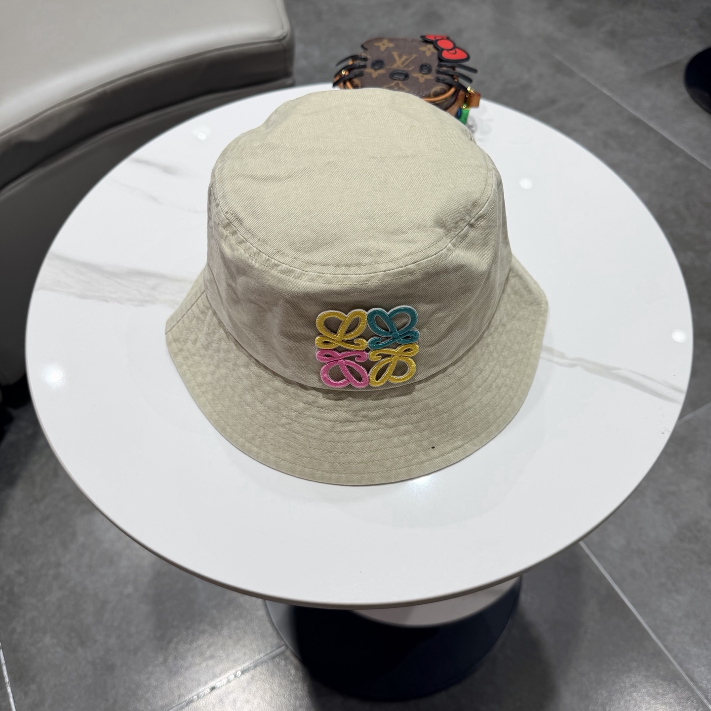 Loewe hat