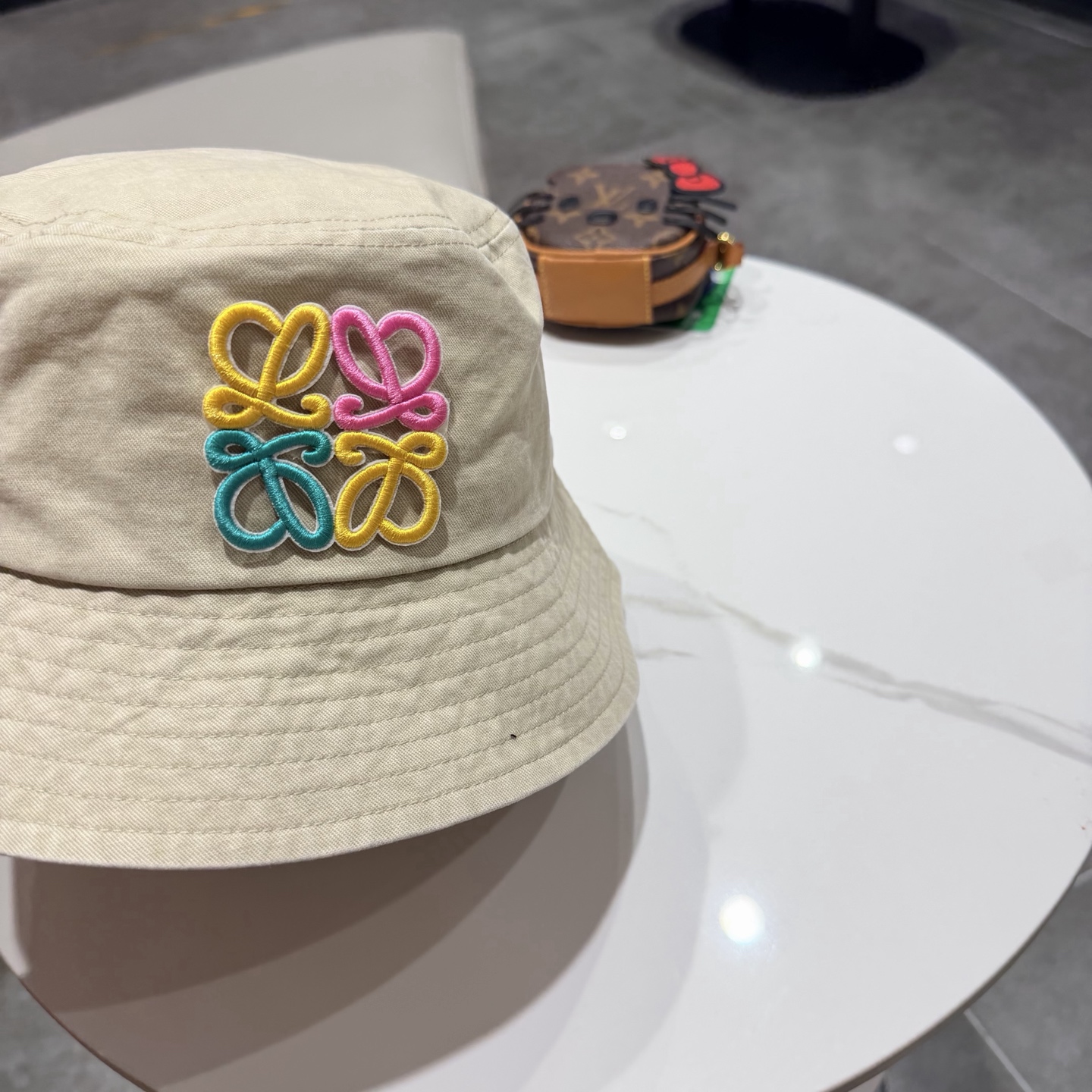Loewe hat