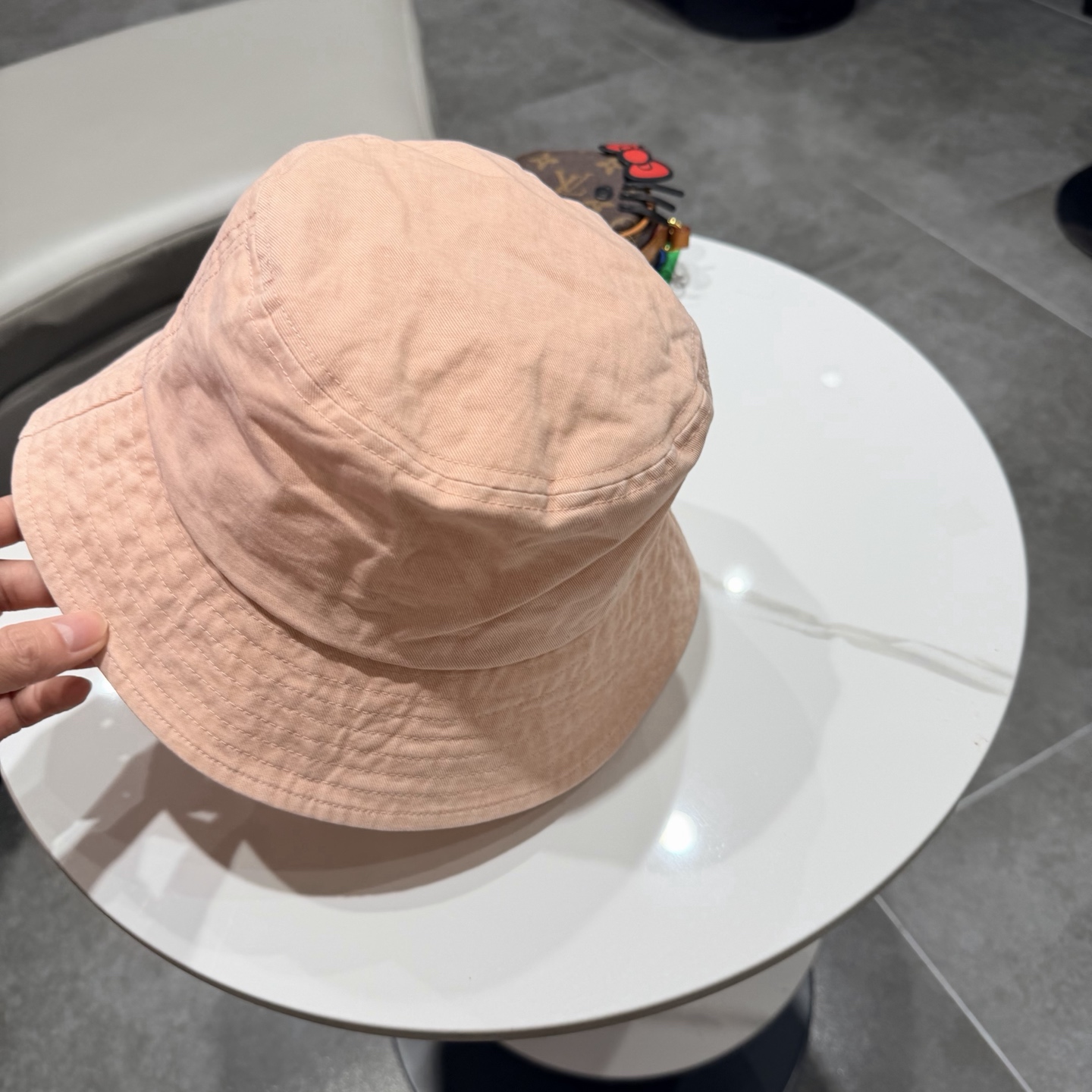 Loewe hat