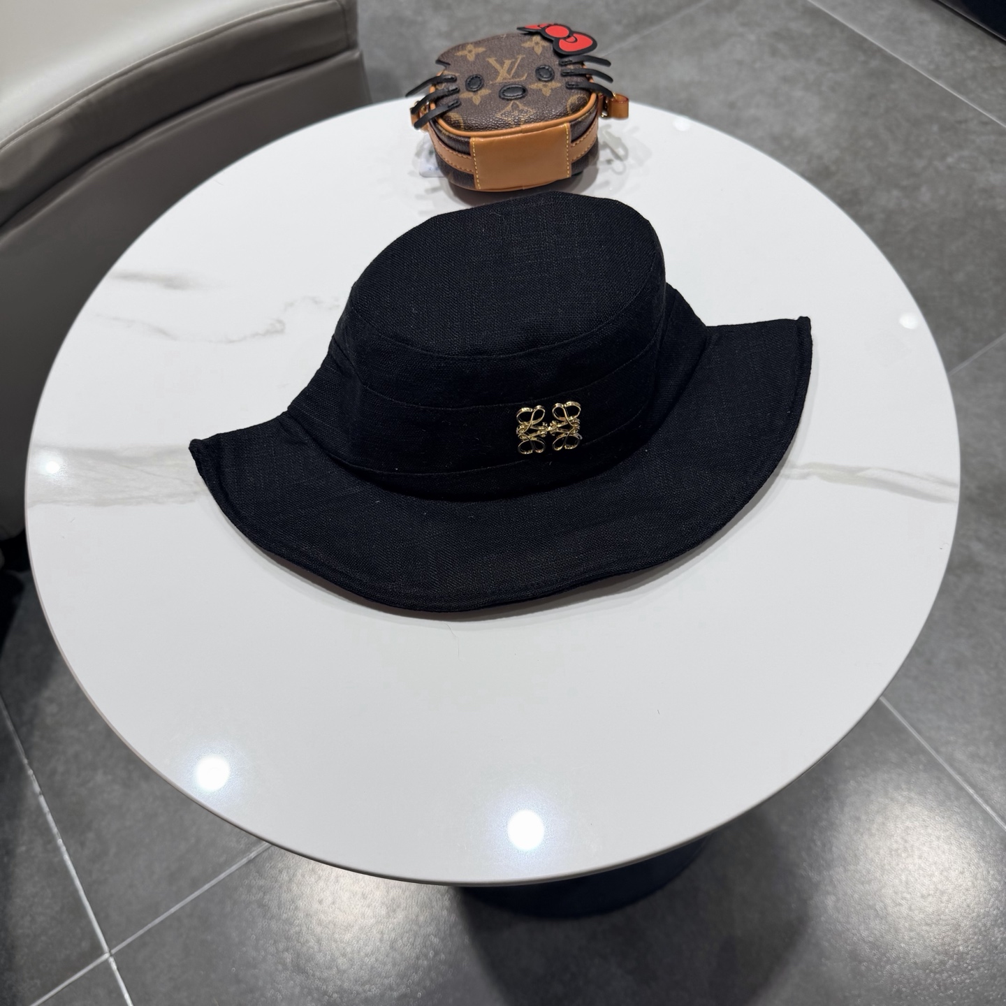 Loewe hat