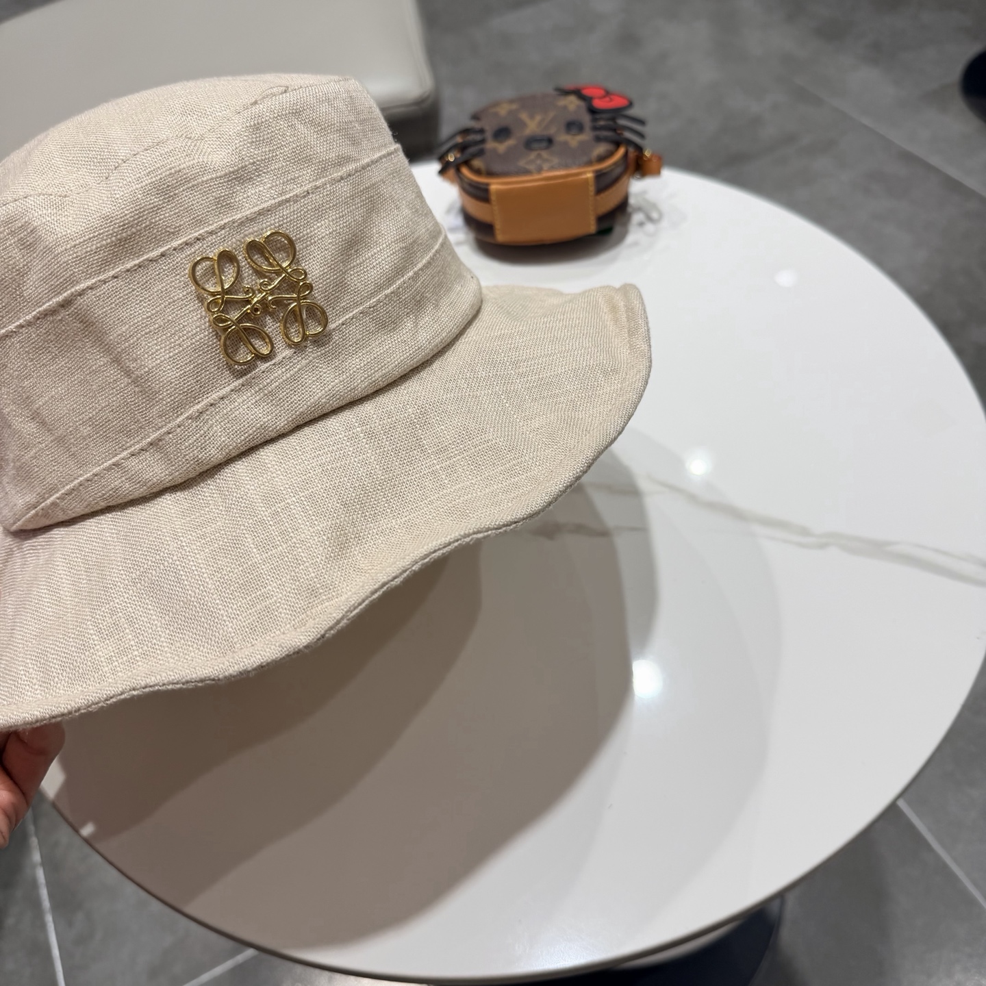 Loewe hat