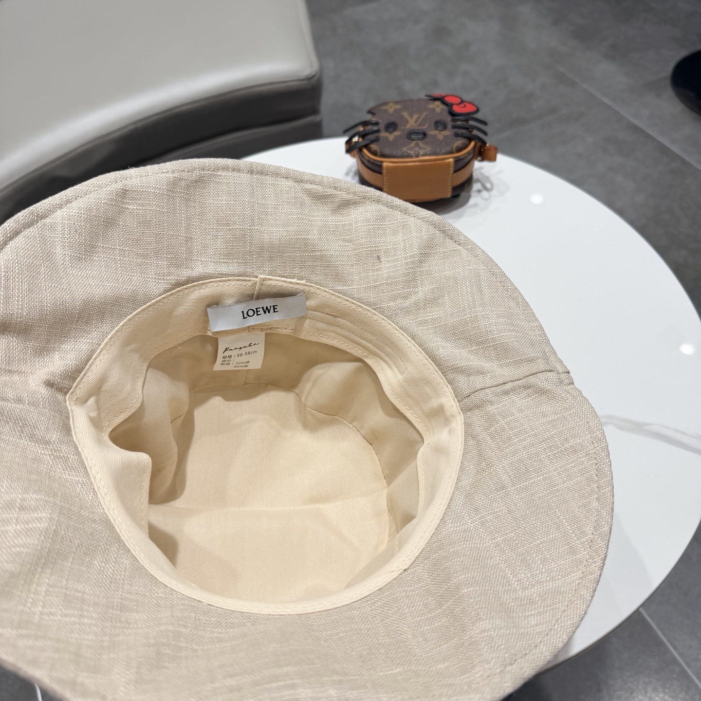 Loewe hat
