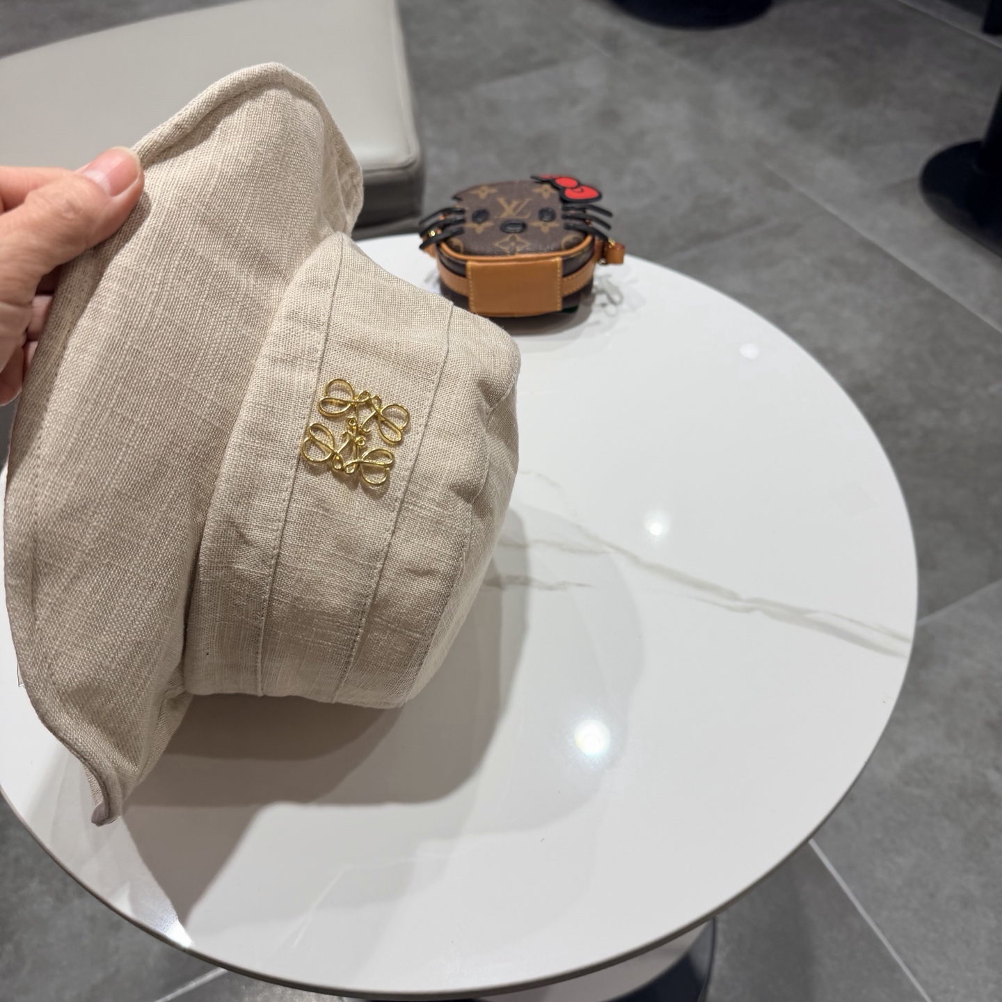 Loewe hat