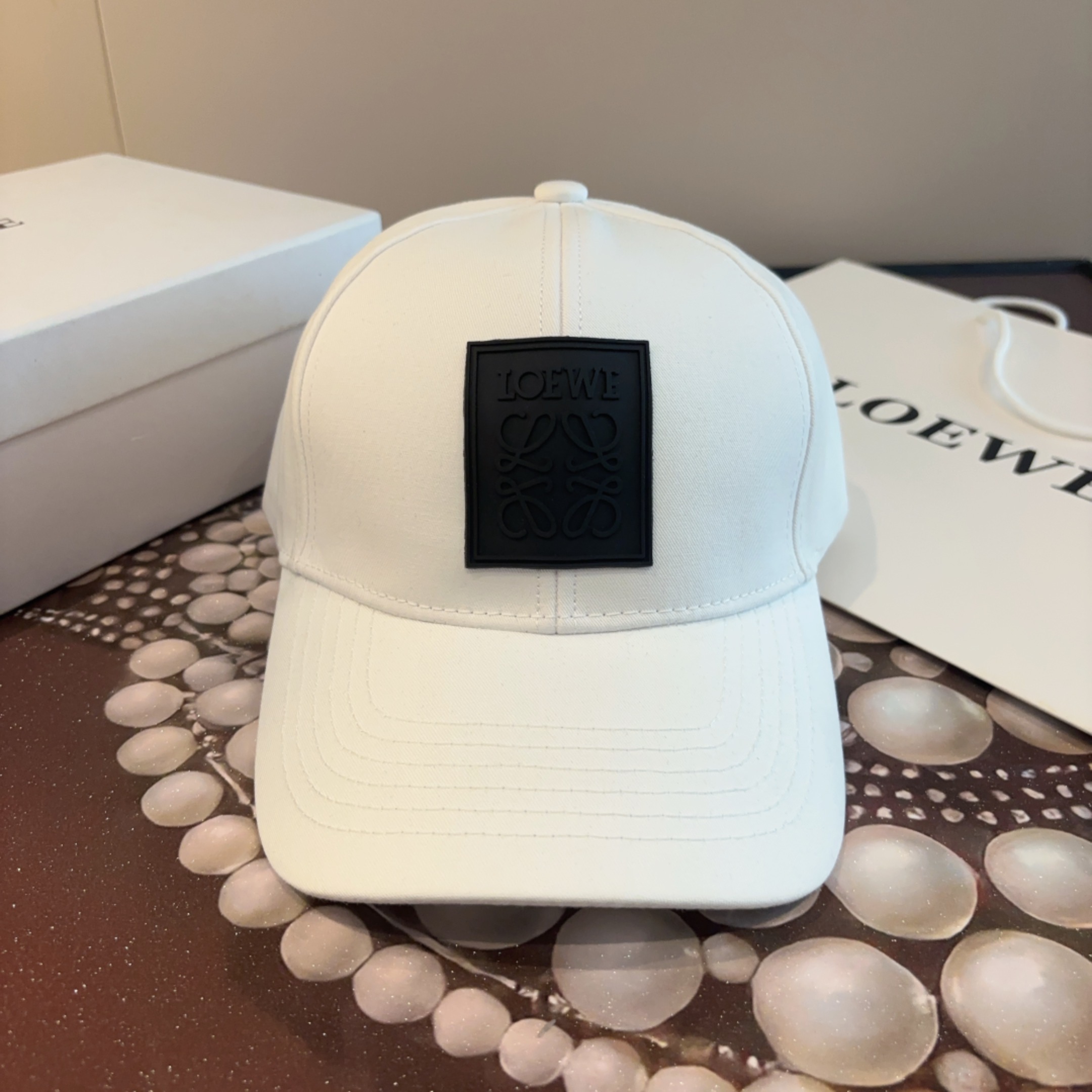 Loewe hat