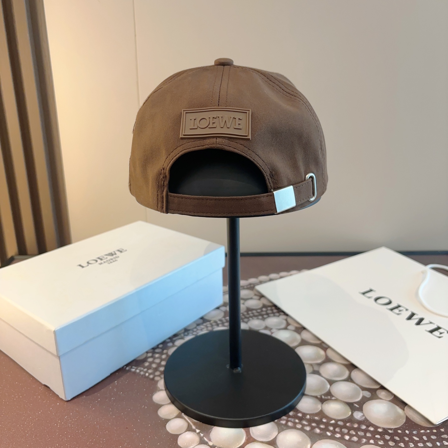 Loewe hat