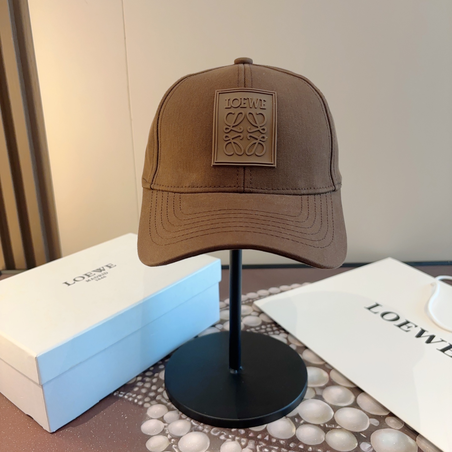 Loewe hat