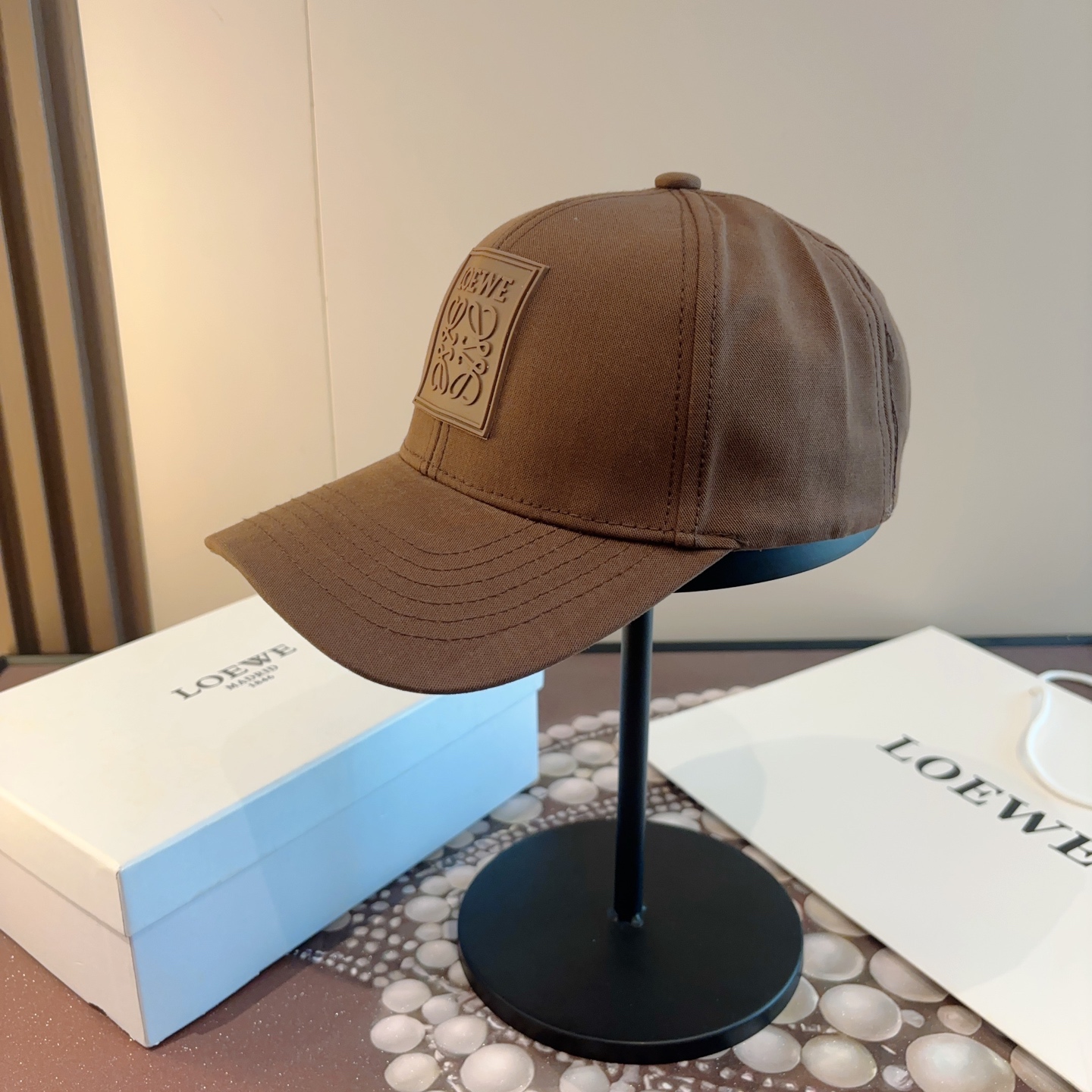 Loewe hat