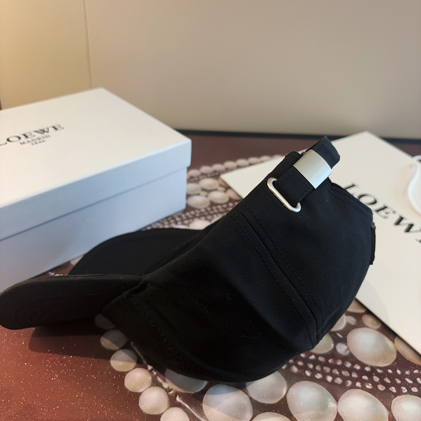 Loewe hat