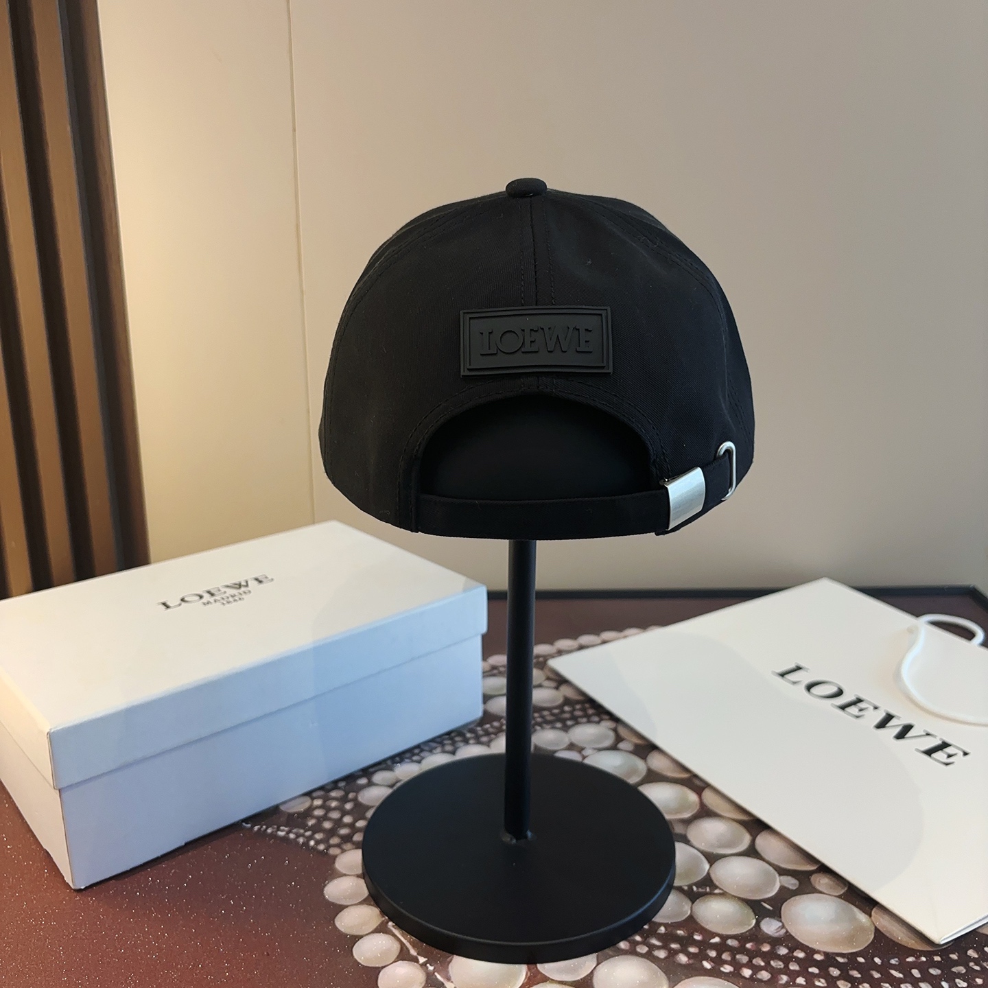 Loewe hat