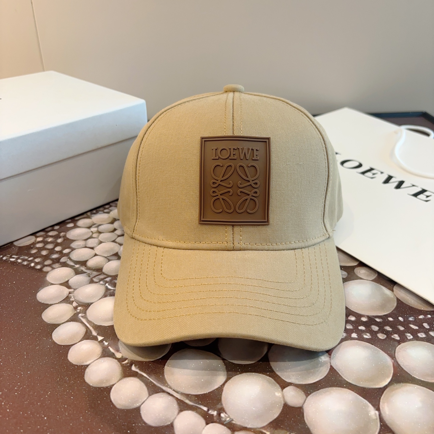Loewe hat