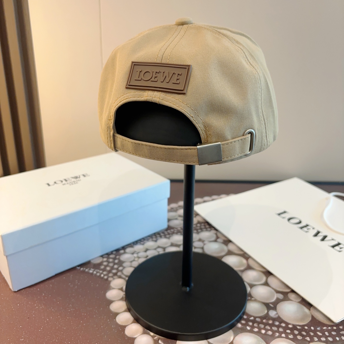 Loewe hat