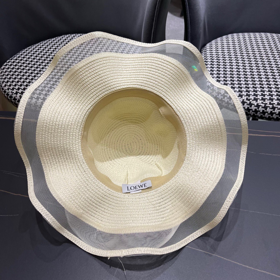 Loewe hat