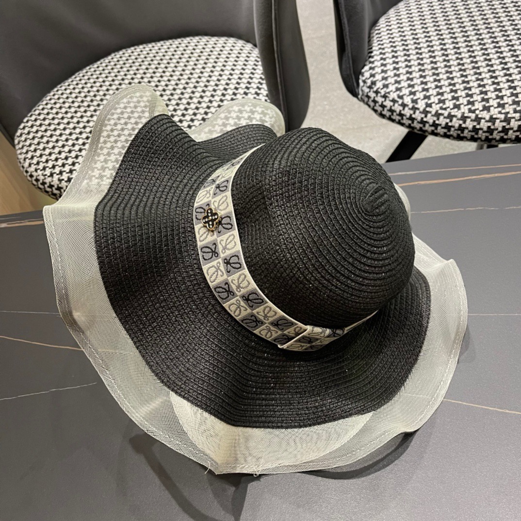 Loewe hat