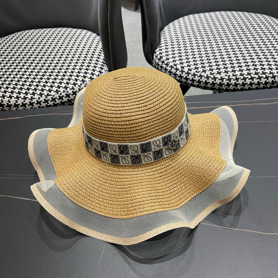 Loewe hat