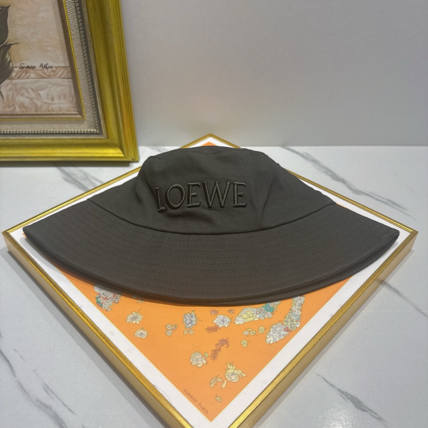Loewe hat