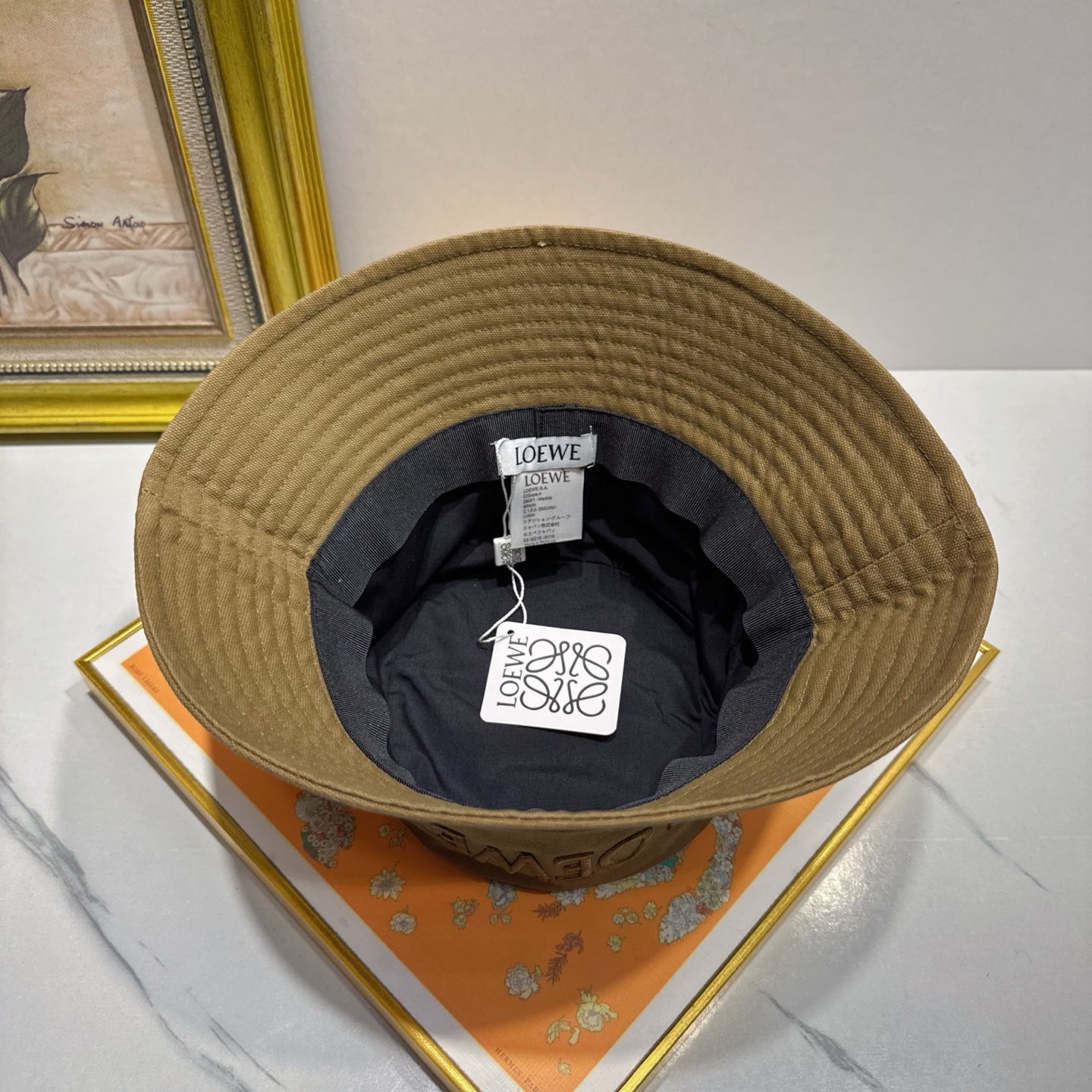 Loewe hat