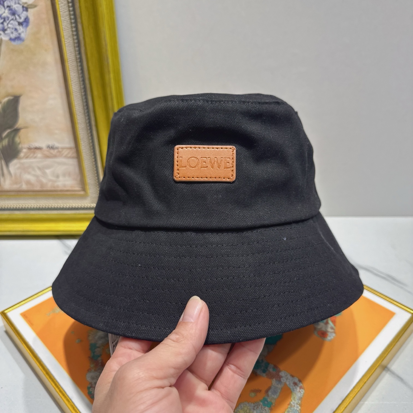 Loewe hat