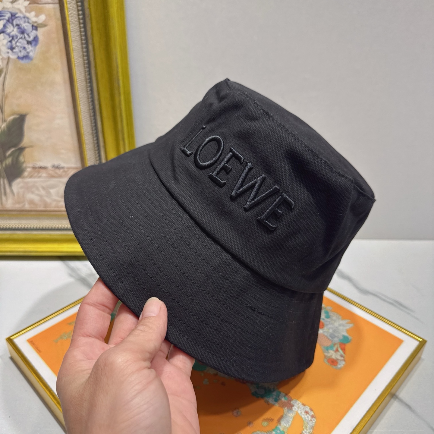Loewe hat