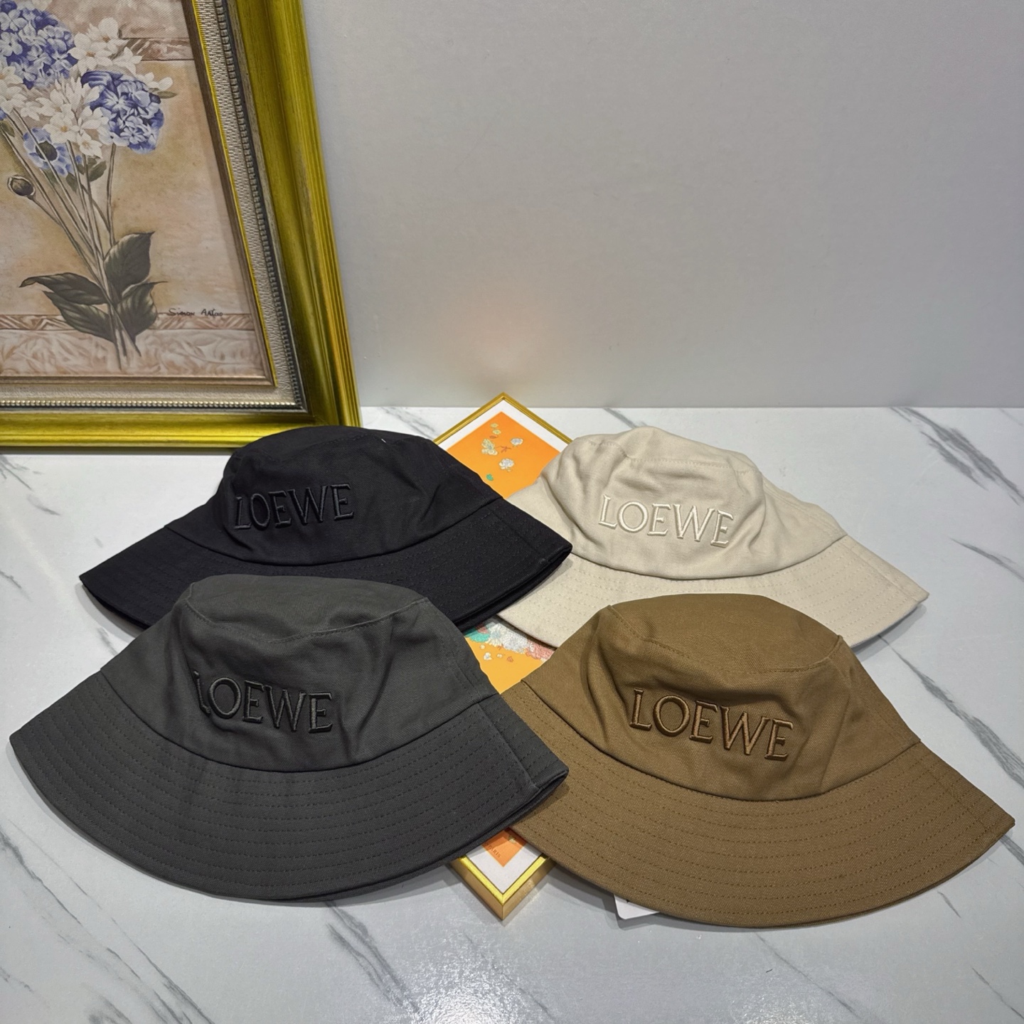 Loewe hat