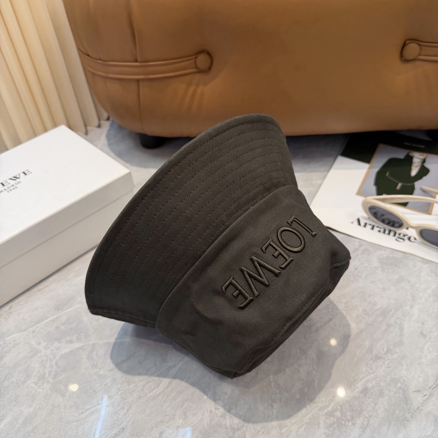 Loewe hat