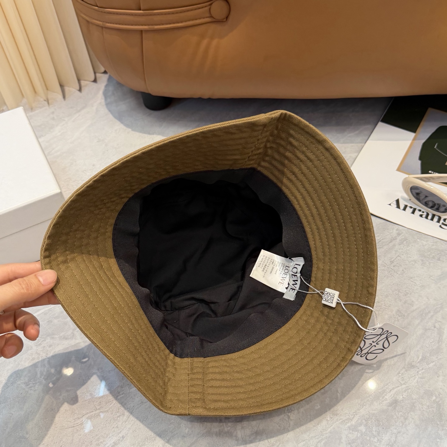 Loewe hat