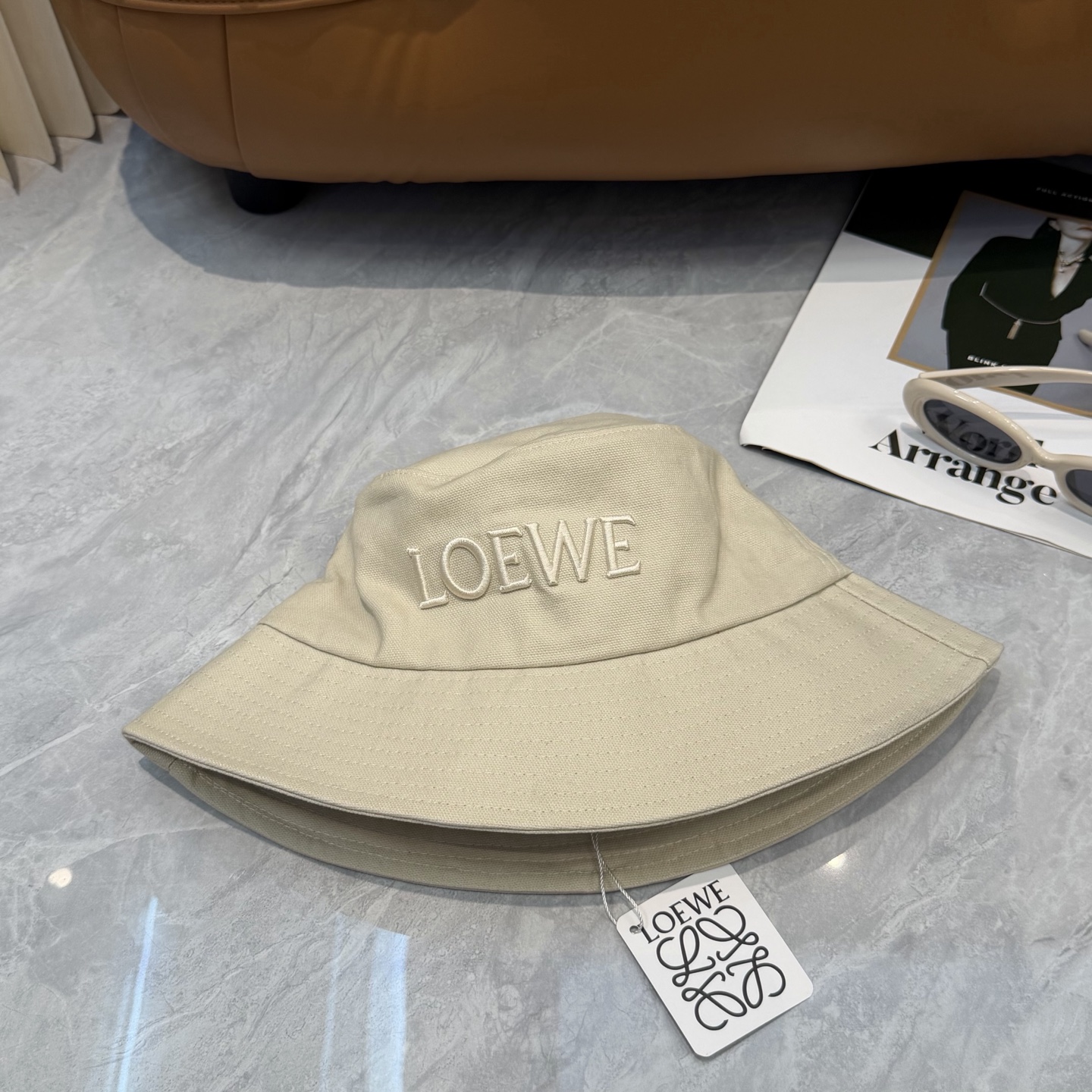 Loewe hat