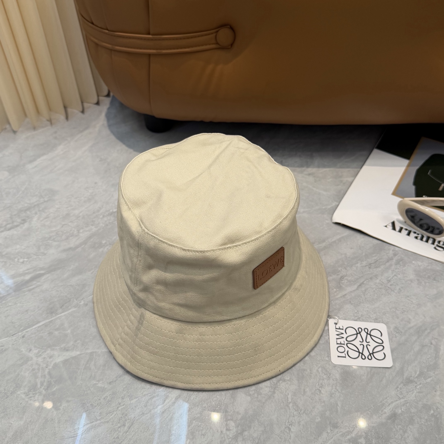 Loewe hat