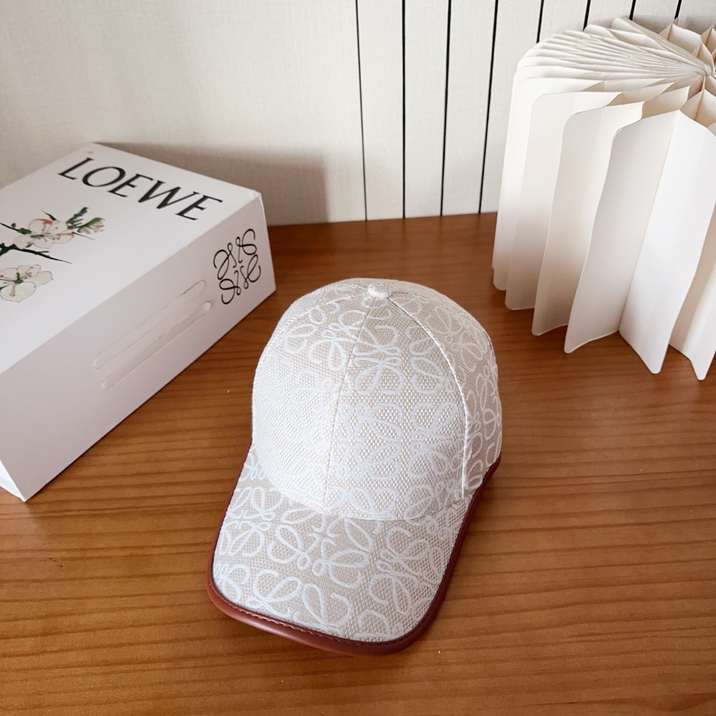 Loewe hat