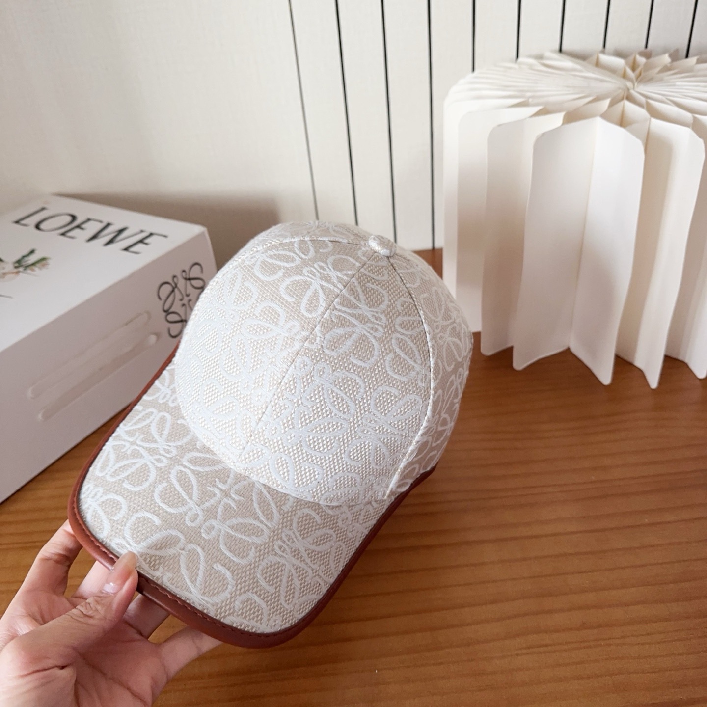 Loewe hat