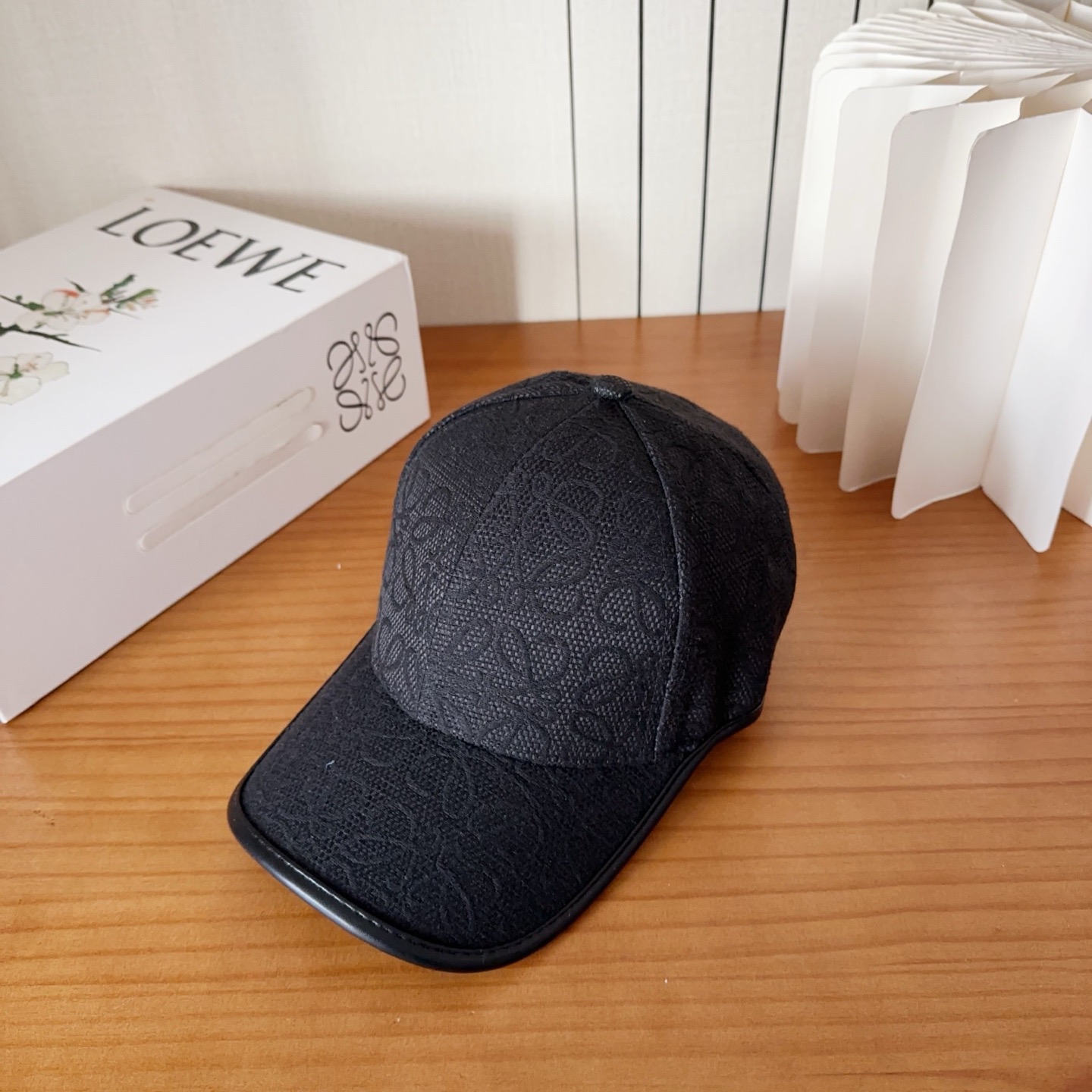 Loewe hat