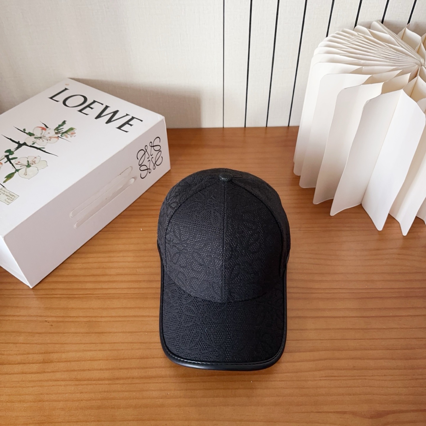 Loewe hat