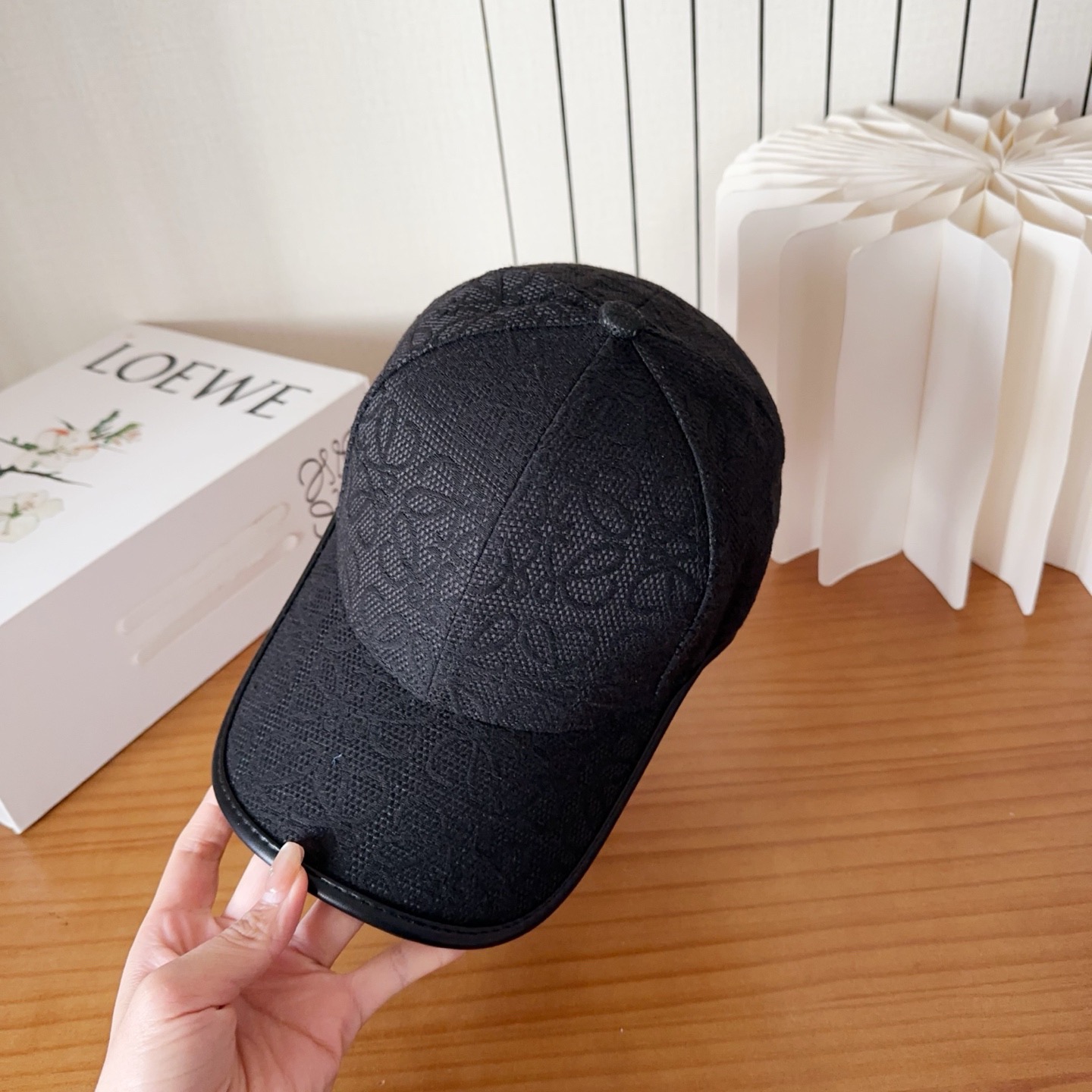Loewe hat