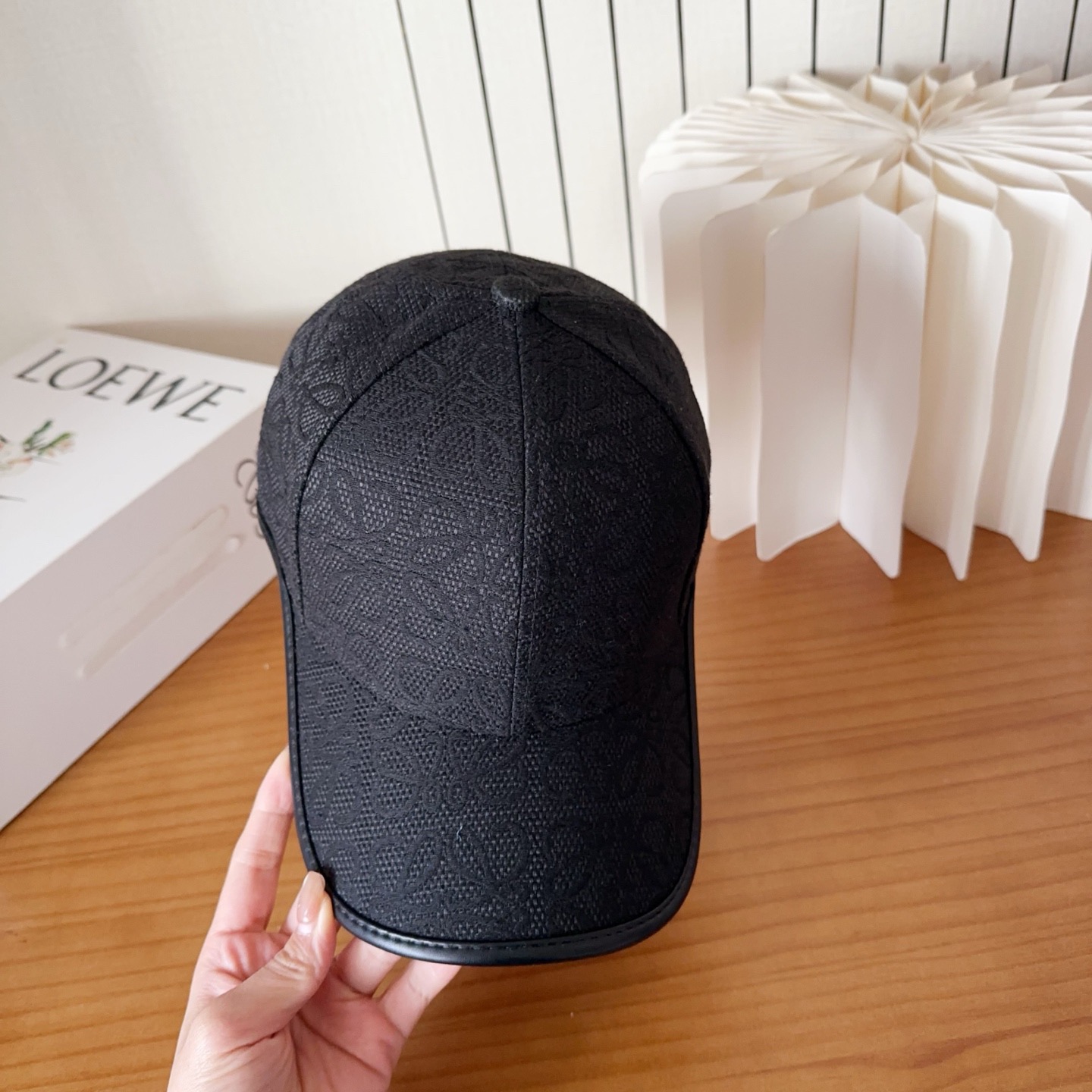 Loewe hat
