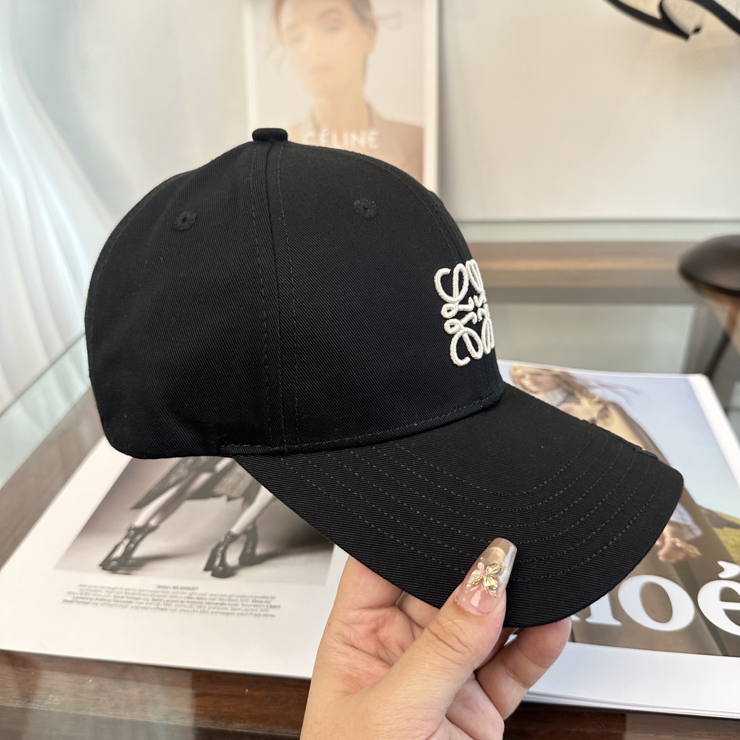 Loewe hat