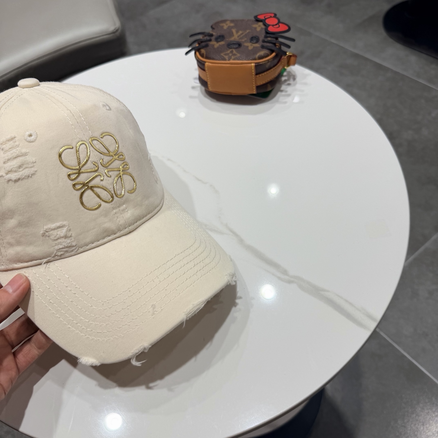 Loewe hat