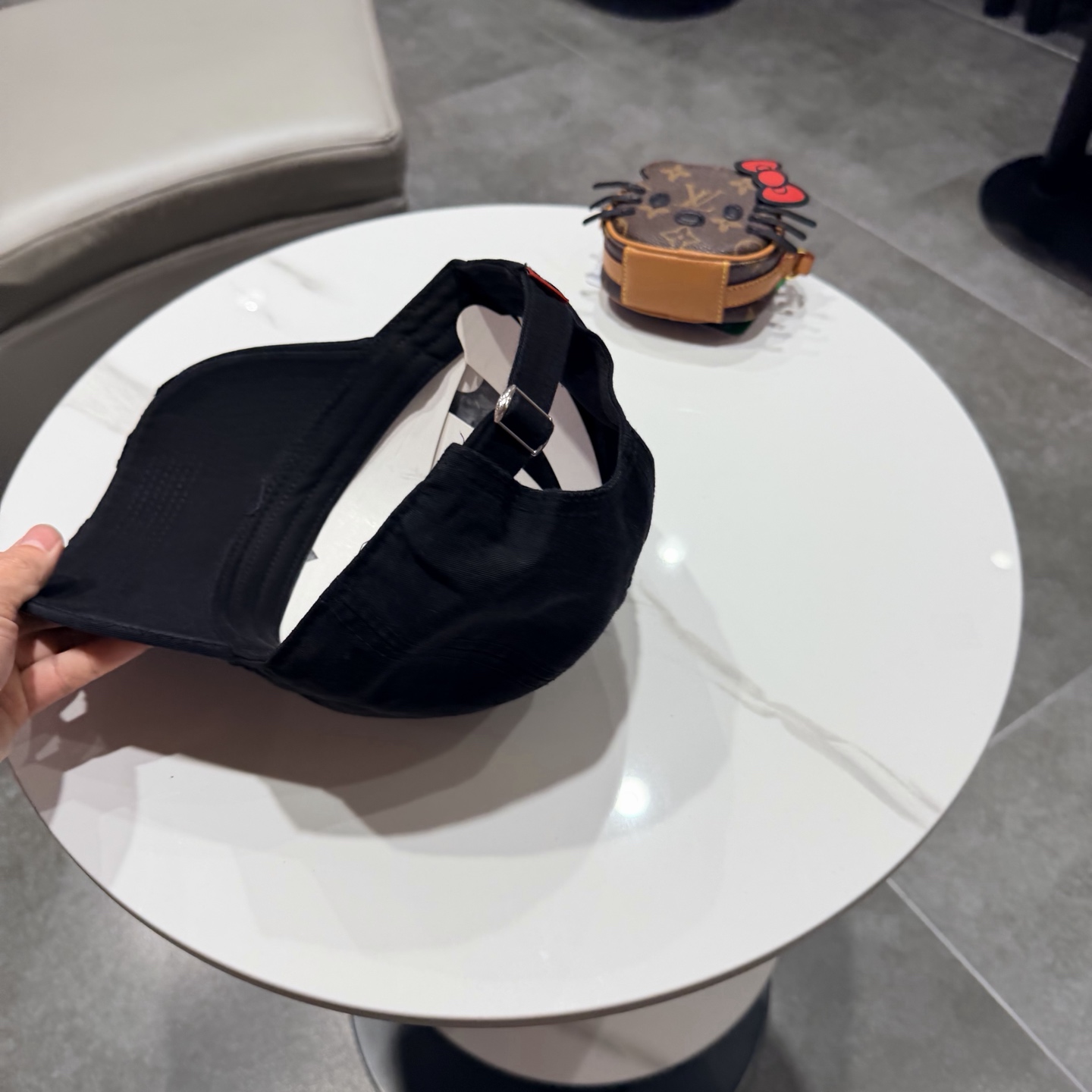 Loewe hat