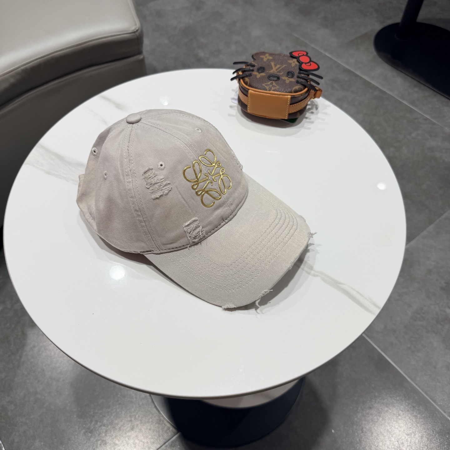 Loewe hat